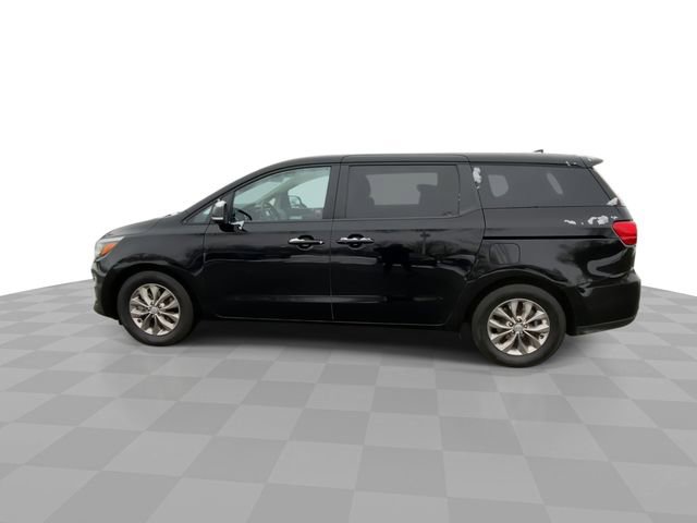 Used 2019 Kia Sedona LX image 5