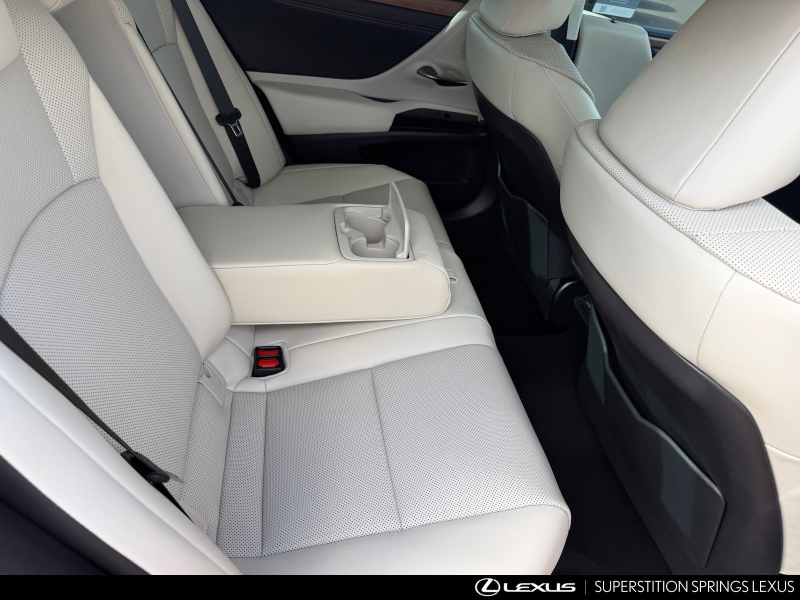 Certified 2025 Lexus ES 300h w/ Premium Package FWD image 19
