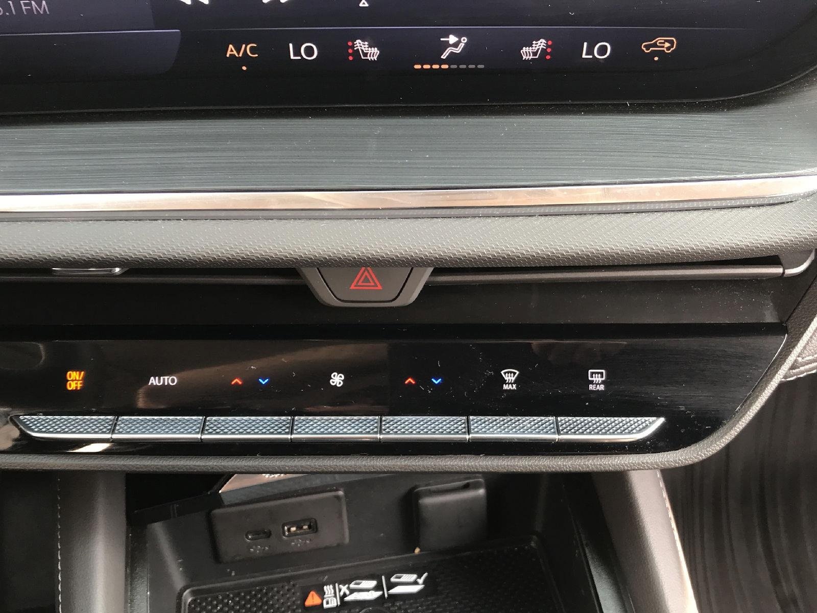 Used 2026 Buick Envision Preferred AWD/4WD image 33