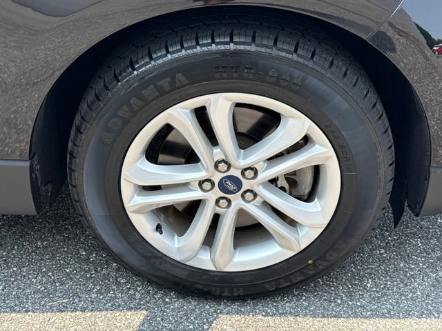 Used 2019 Ford Edge SEL w/ Equipment Group 201A AWD/4WD image 27