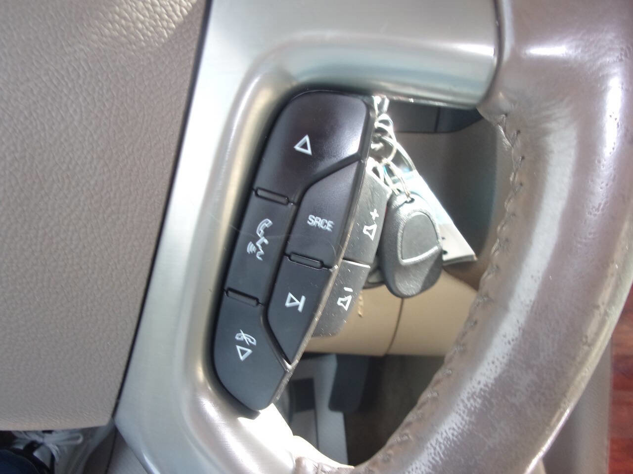 Used 2013 Chevrolet Suburban LTZ AWD/4WD image 24