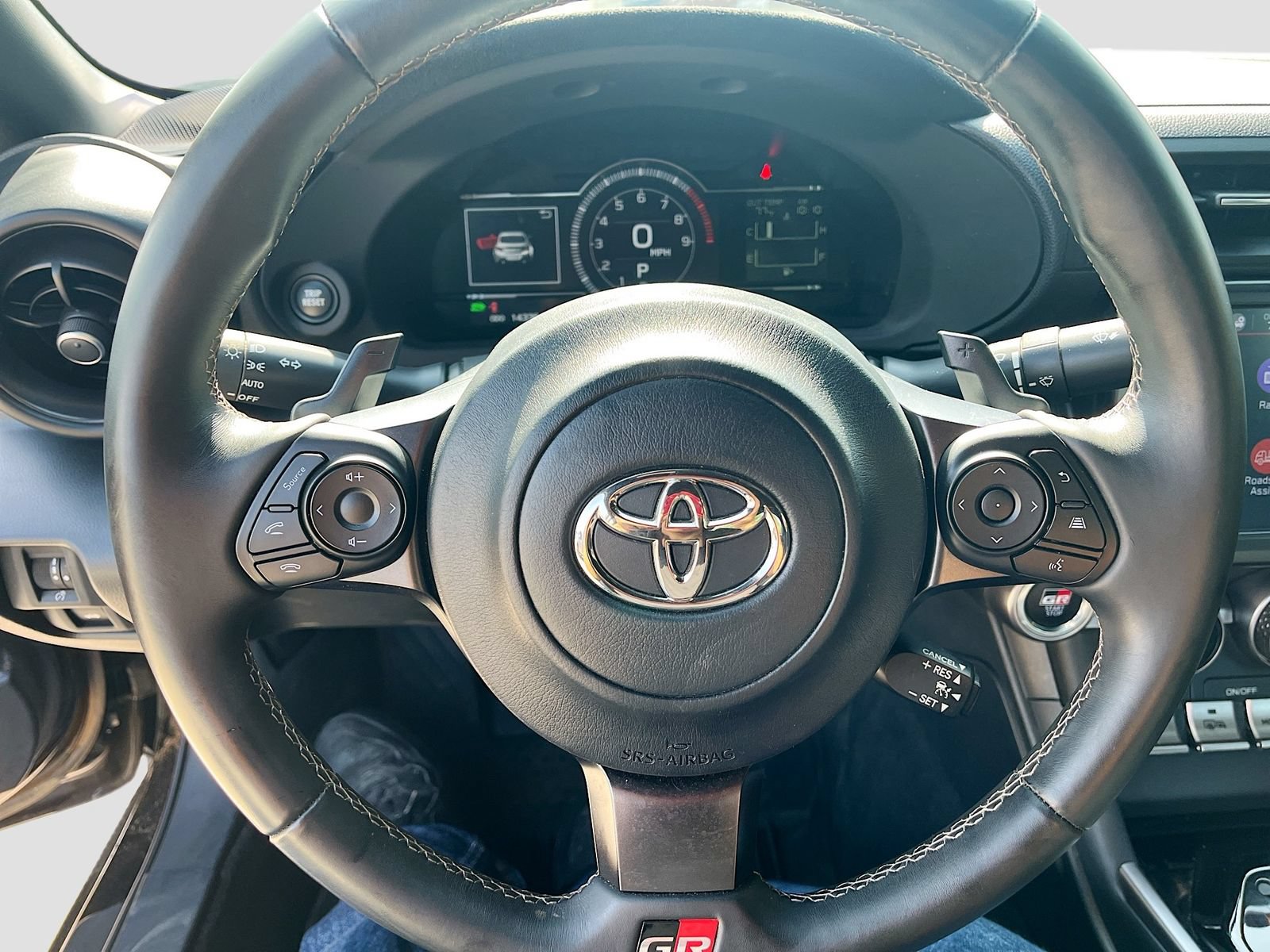 Used 2025 Toyota GR86 Premium RWD image 10