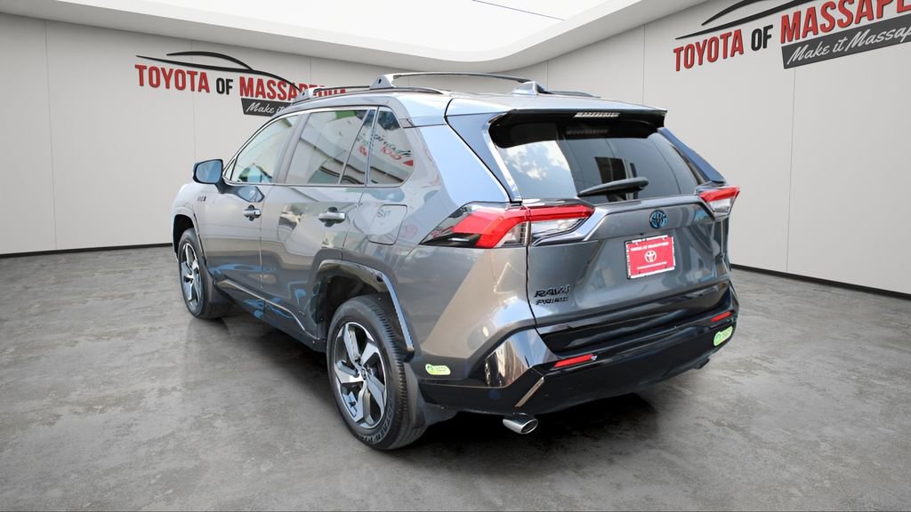 Used 2023 Toyota RAV4 SE w/ Weather & Moonroof Package image 3