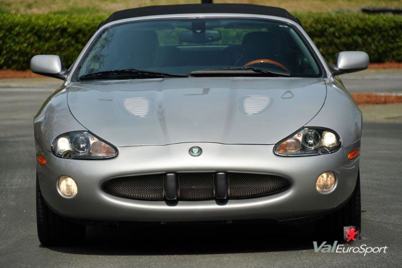 Used 2003 Jaguar XK8 XKR Convertible image 18