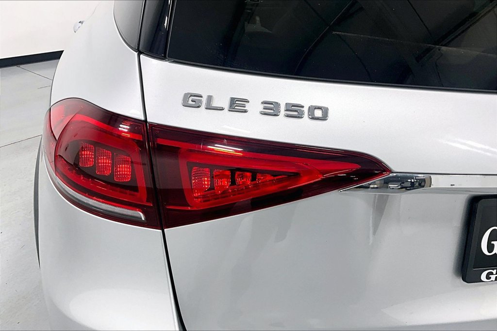 Used 2021 Mercedes-Benz GLE 350 4MATIC image 29