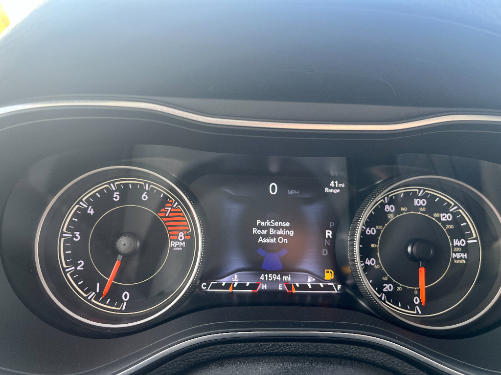 Used 2020 Jeep Cherokee Limited w/ Luxury Group AWD/4WD image 43