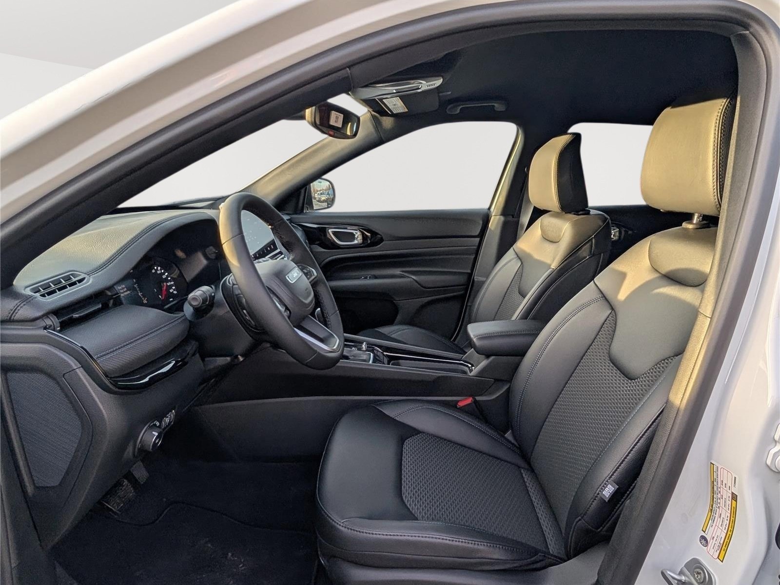 New 2026 Jeep Compass Latitude AWD/4WD image 10
