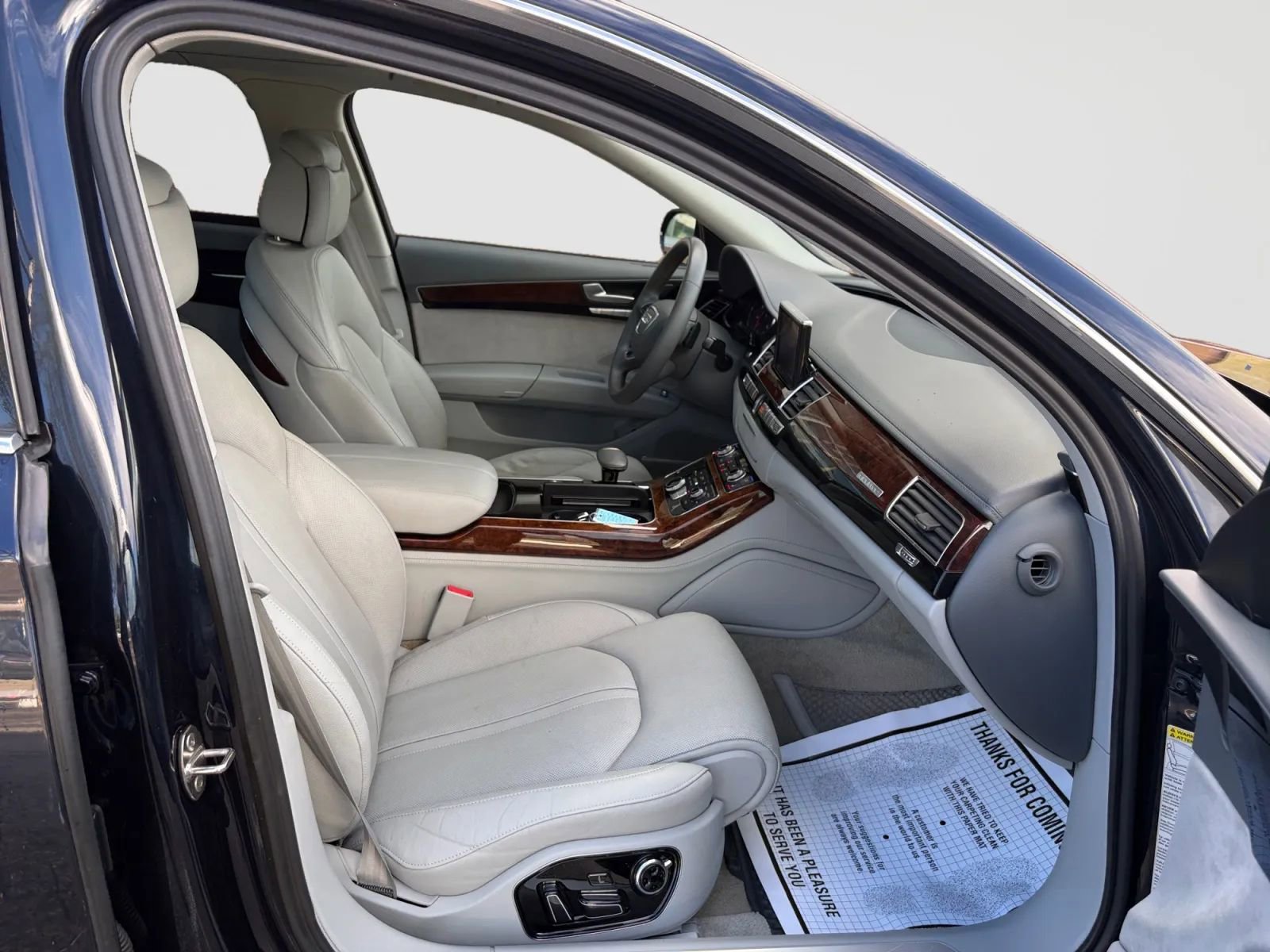 Used 2012 Audi A8 L 4.2 image 18