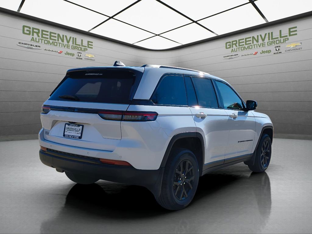 New 2025 Jeep Grand Cherokee Altitude image 8