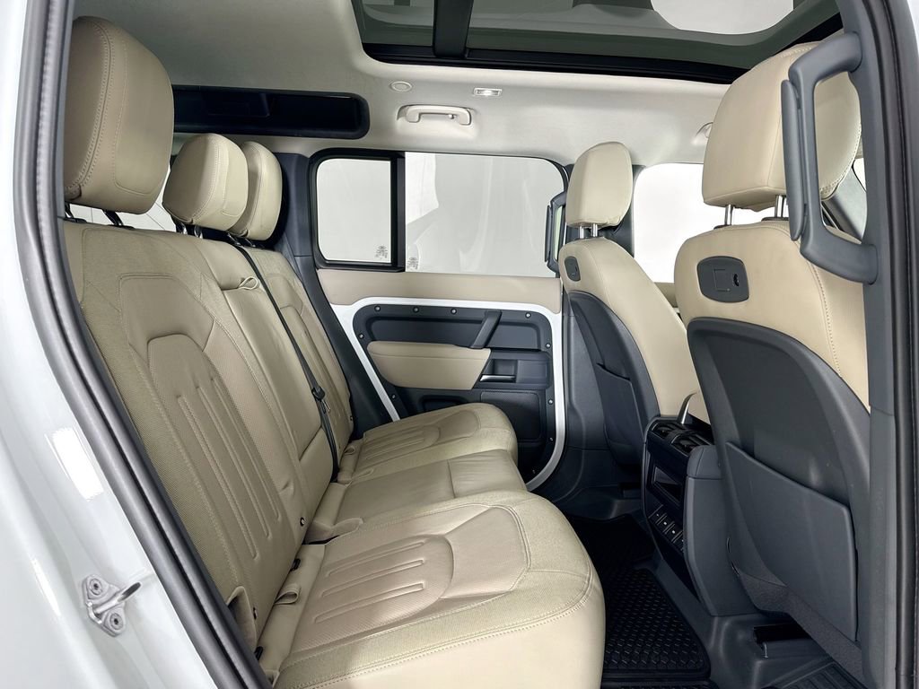 Used 2020 Land Rover Defender 110 S AWD/4WD image 15