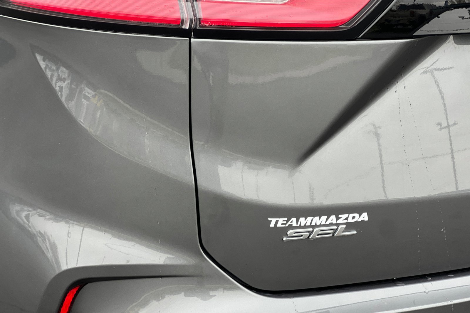 Used 2023 Ford Edge SEL image 24