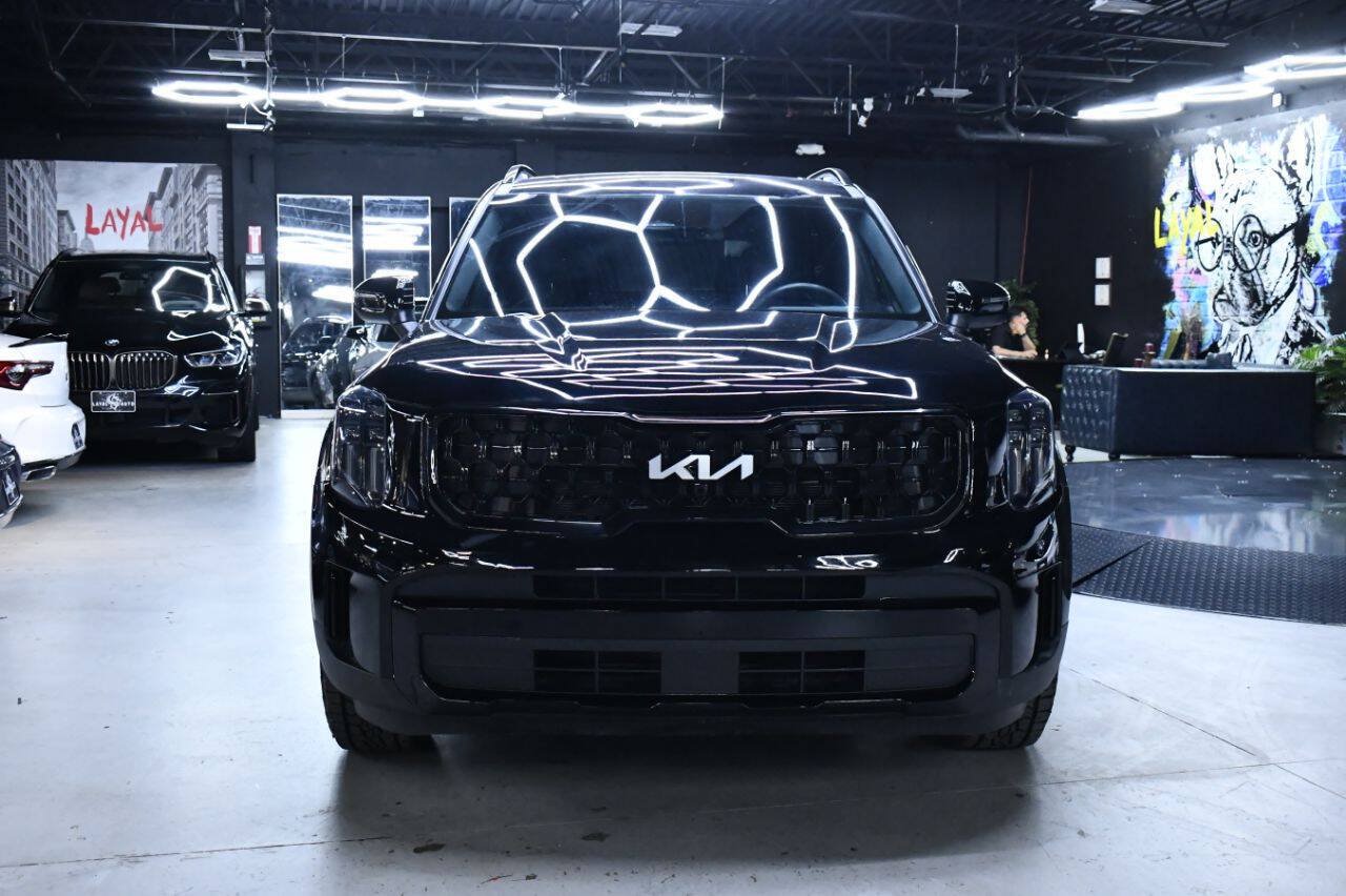 Used 2025 Kia Telluride AWD image 3