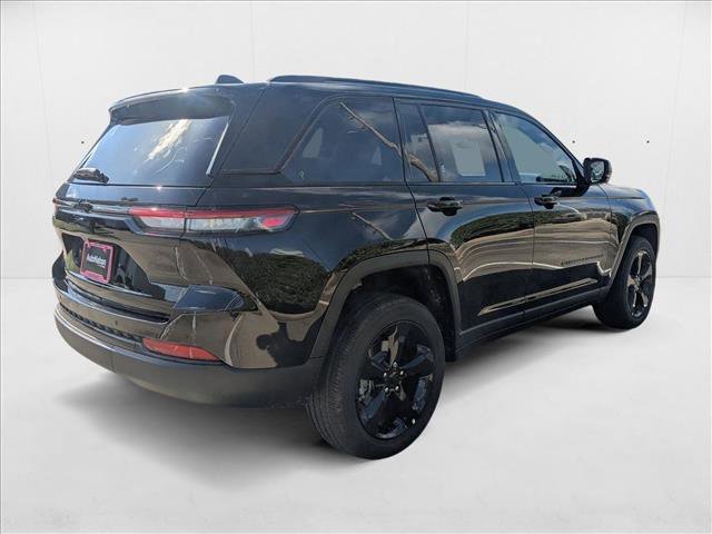 New 2025 Jeep Grand Cherokee Altitude image 2