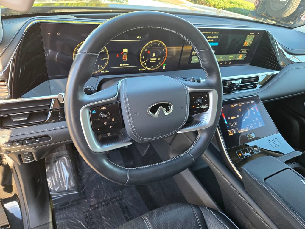 Used 2025 INFINITI QX80 Sensory image 13