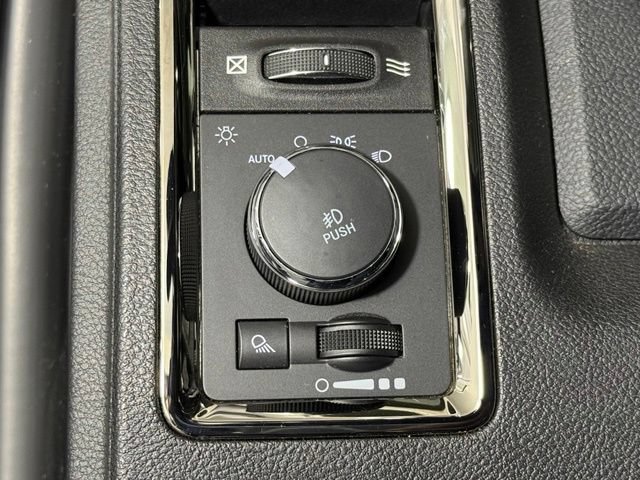 Used 2018 RAM 1500 Sport w/ Convenience Group AWD/4WD image 29