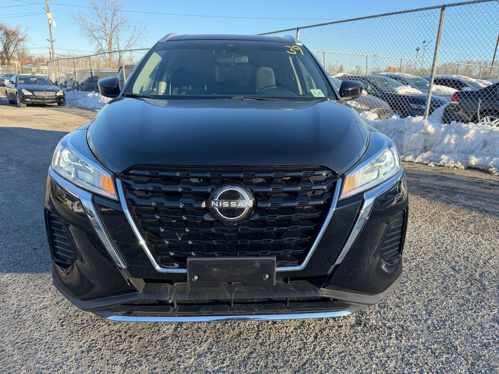 Used 2022 Nissan Kicks SV FWD image 2