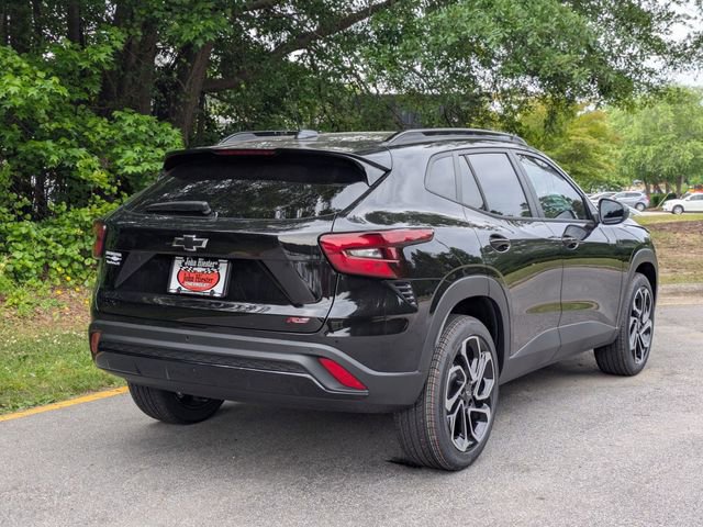 New 2026 Chevrolet Trax RS w/ Sunroof Package FWD image 2