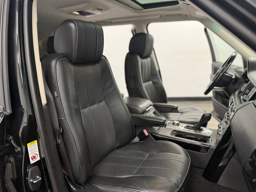 Used 2011 Land Rover Range Rover Supercharged AWD/4WD image 41