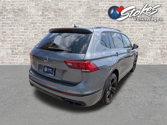 Certified 2023 Volkswagen Tiguan SE R-Line image 4