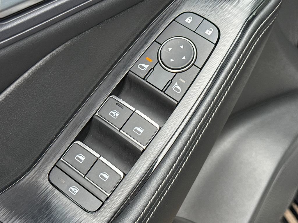 Used 2023 Nissan Rogue SL w/ SL Premium Package image 20