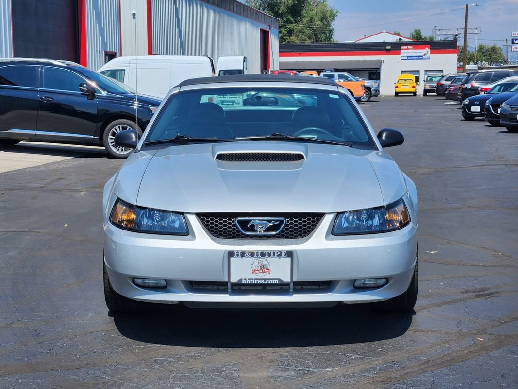 Used 2004 Ford Mustang GT RWD image 4