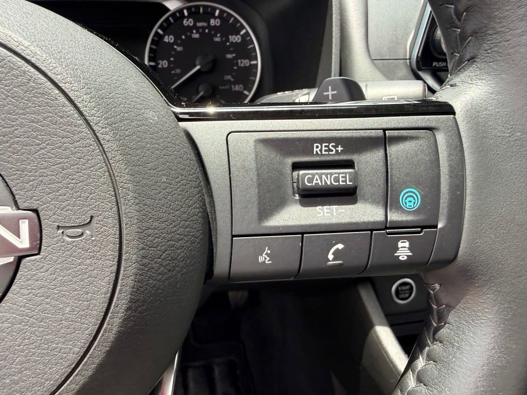 Used 2023 Nissan Rogue SV w/ SV Premium B Package FWD image 30
