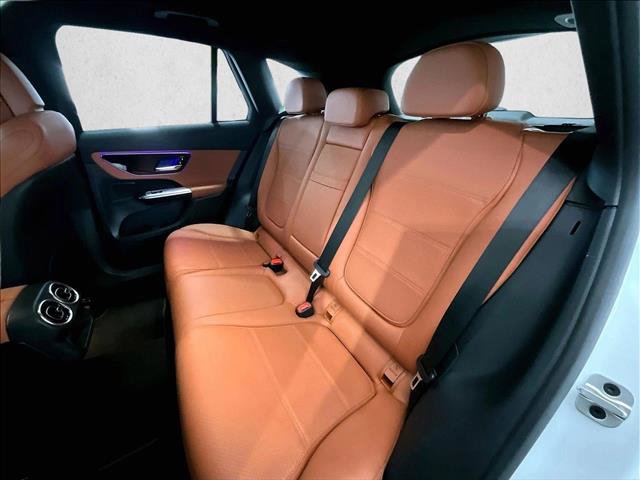 Used 2025 Mercedes-Benz GLC 300 image 28