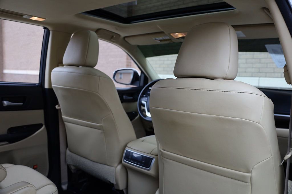 Used 2015 Toyota Highlander Limited image 25