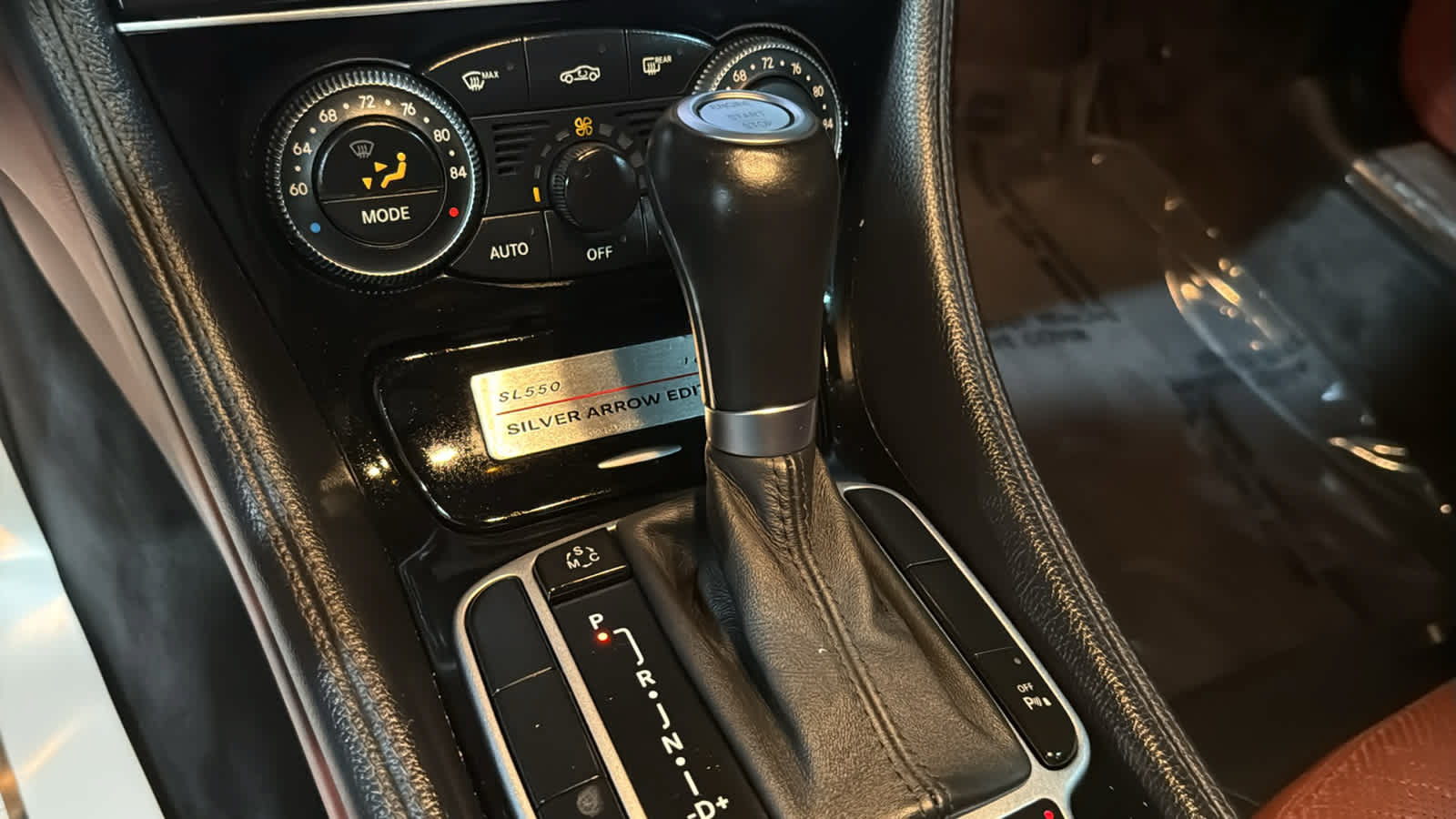 Used 2009 Mercedes-Benz SL 550 image 16