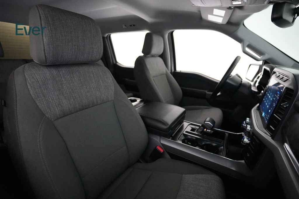 Used 2023 Ford F150 Lightning XLT AWD/4WD image 17
