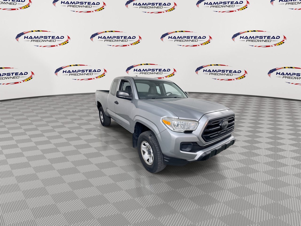 Used 2018 Toyota Tacoma SR AWD/4WD image 3