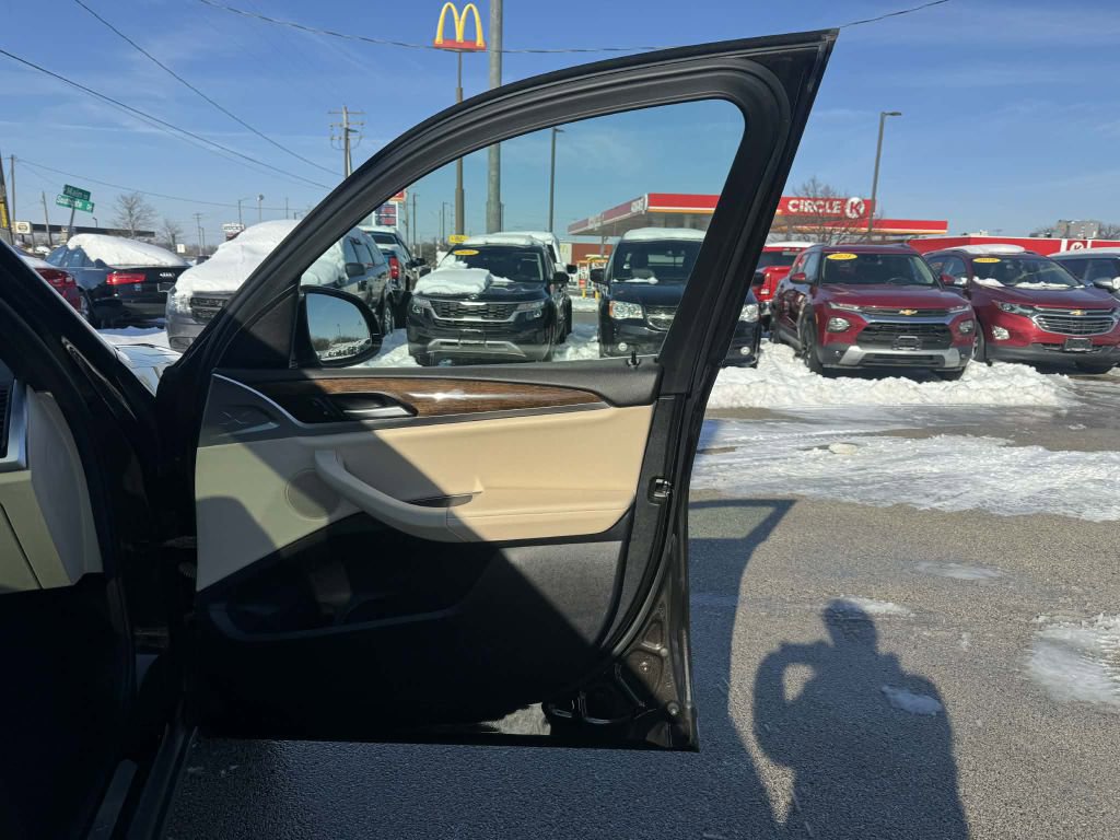 Used 2018 BMW X3 xDrive30i AWD/4WD image 12