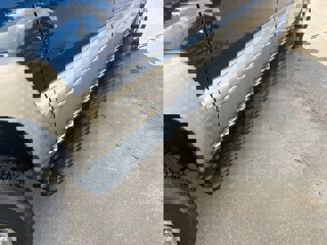 Used 2000 Chevrolet Suburban LS w/ LS Preferred Equipment Group image 10