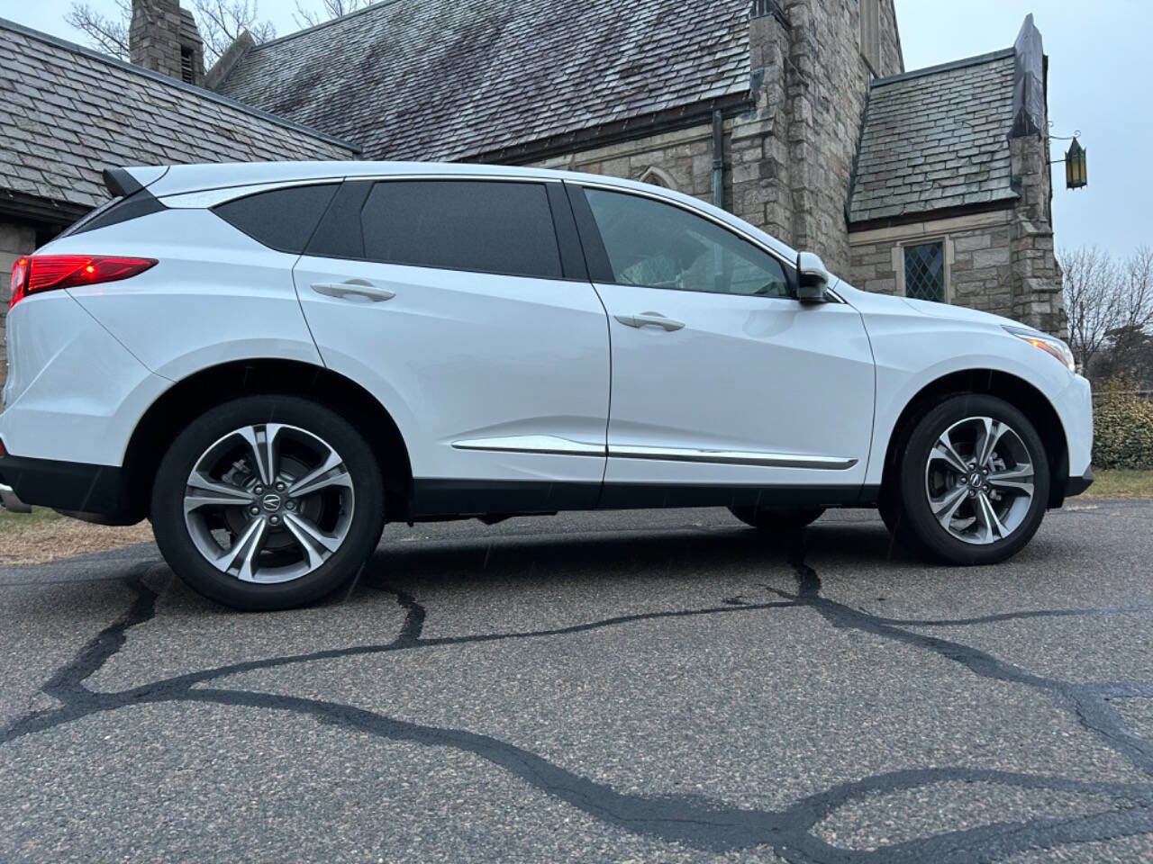 Used 2025 Acura RDX SH-AWD w/ Technology Package image 4