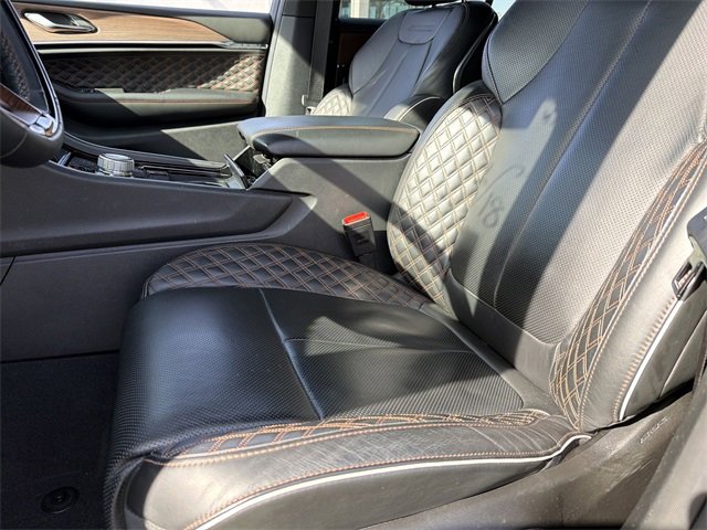 Used 2025 Jeep Grand Cherokee Summit image 11