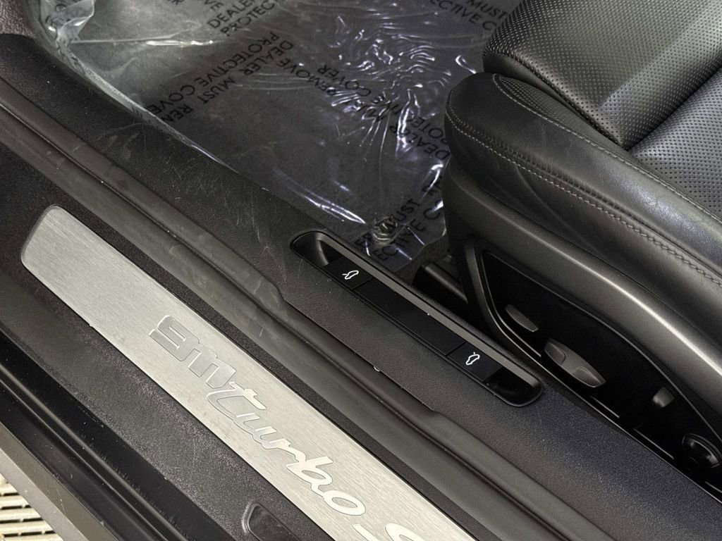 Used 2021 Porsche 911 Turbo S image 30