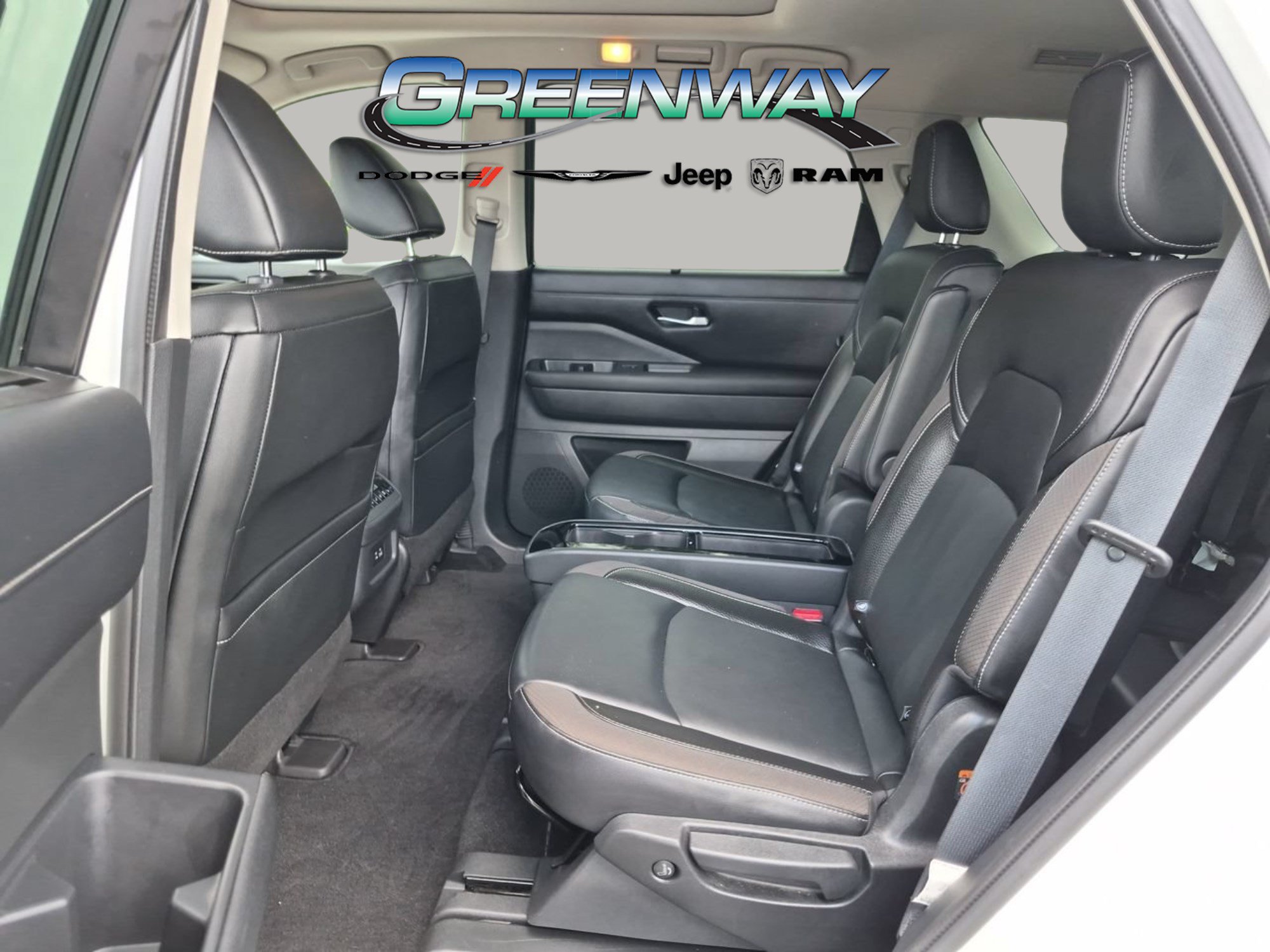 Used 2022 Nissan Pathfinder SL w/ SL Premium Package FWD image 13
