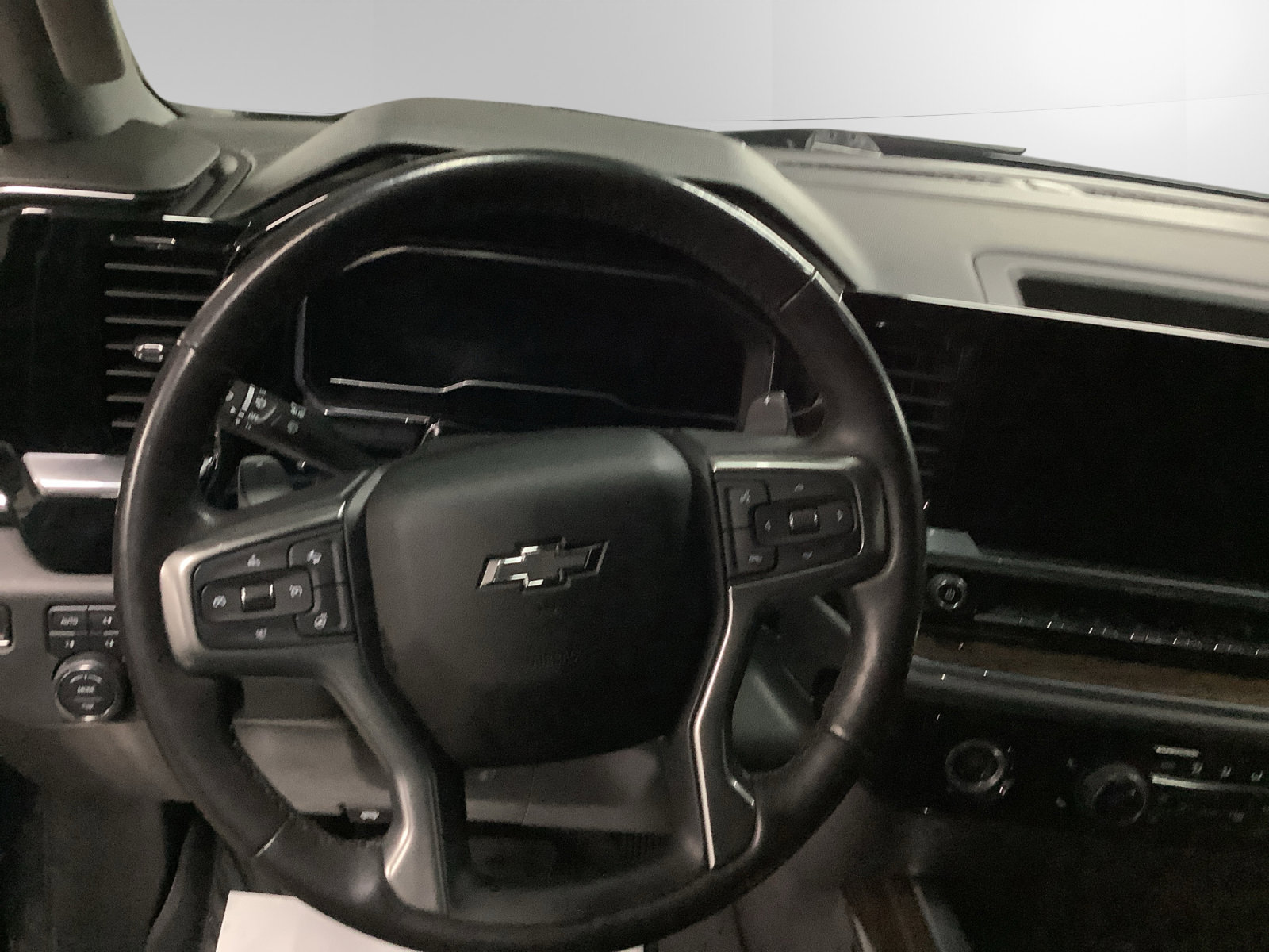 Used 2022 Chevrolet Silverado 1500 LT Trail Boss w/ Protection Package image 12