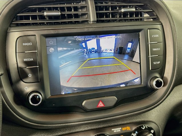 Used 2024 Kia Soul LX w/ Option Group 015 FWD image 15