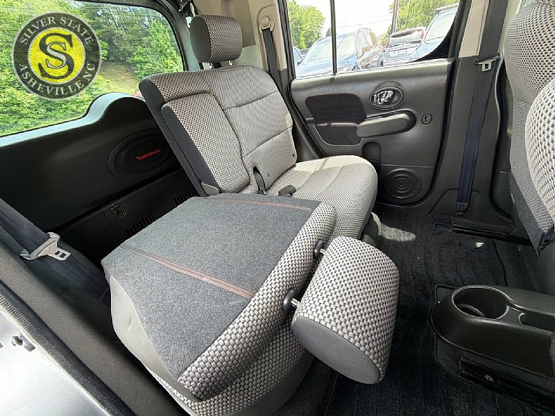 Used 2010 Nissan Cube 1.8 S Krom Edition w/ Interior Designer Pkg FWD image 21
