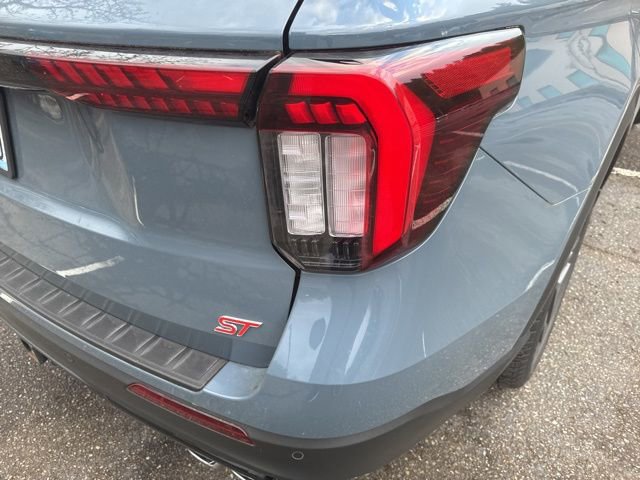 Used 2025 Ford Explorer ST w/ Sun And Sound Package AWD/4WD image 4