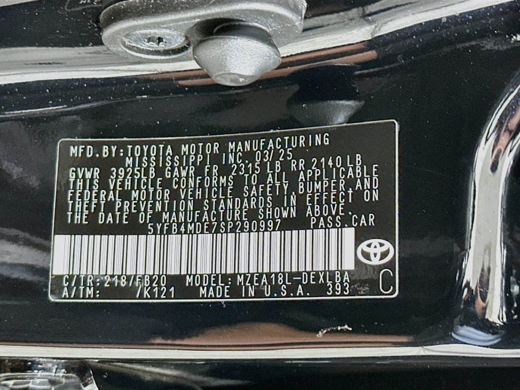 Used 2025 Toyota Corolla LE FWD image 27