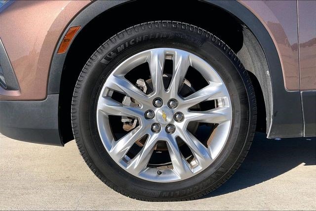 Used 2019 Chevrolet Blazer LT w/ Sun and Wheels Package image 9