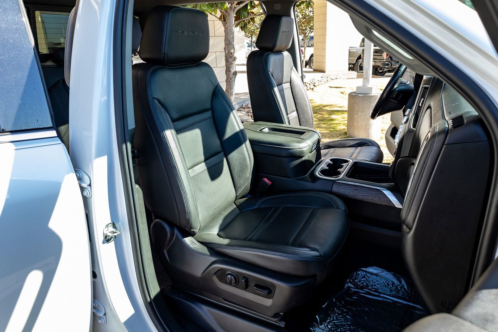 Used 2021 GMC Sierra 2500 Denali w/ Denali Ultimate Package image 31