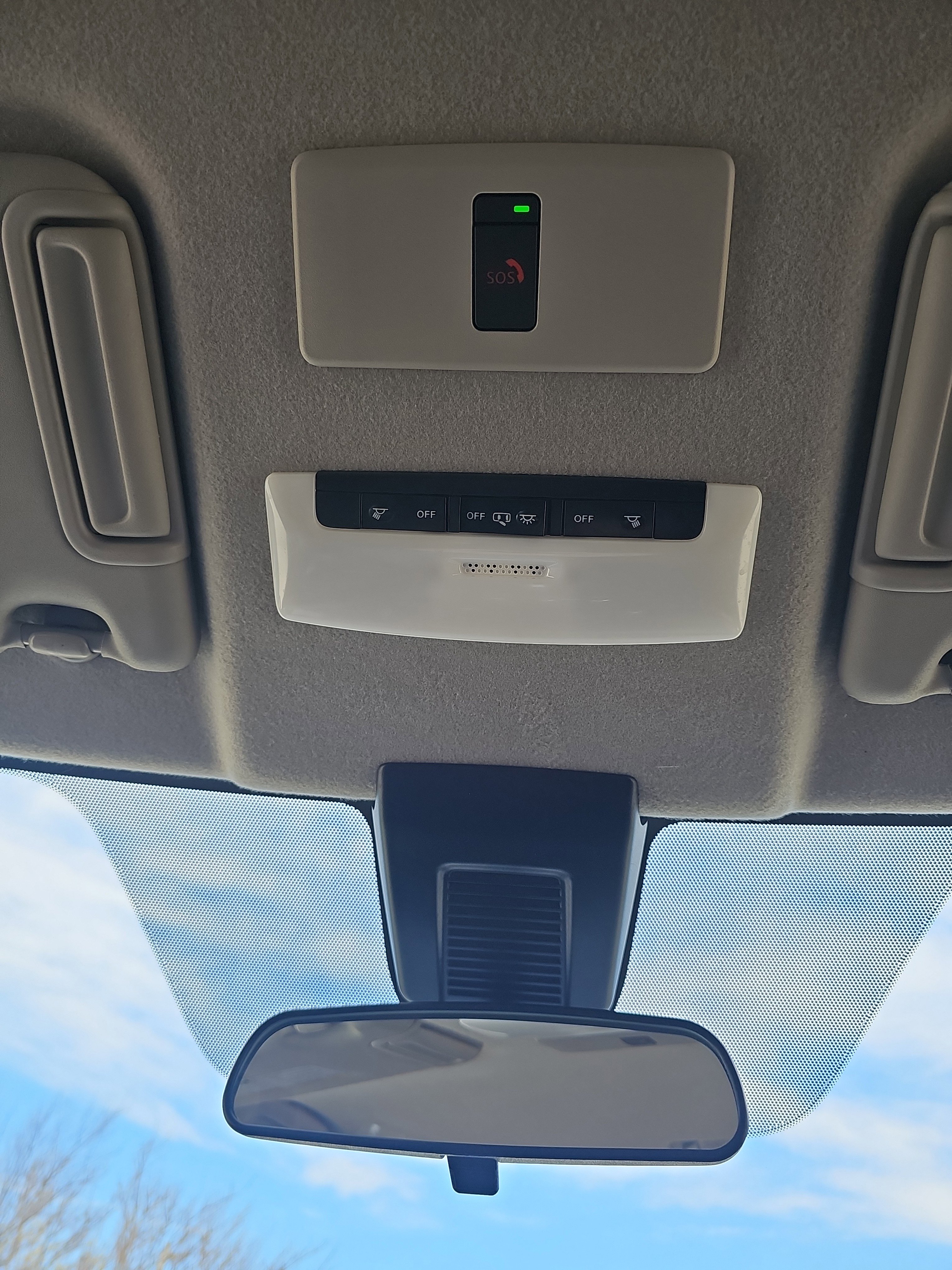 Used 2024 Nissan Kicks SV w/ Exterior Package image 32