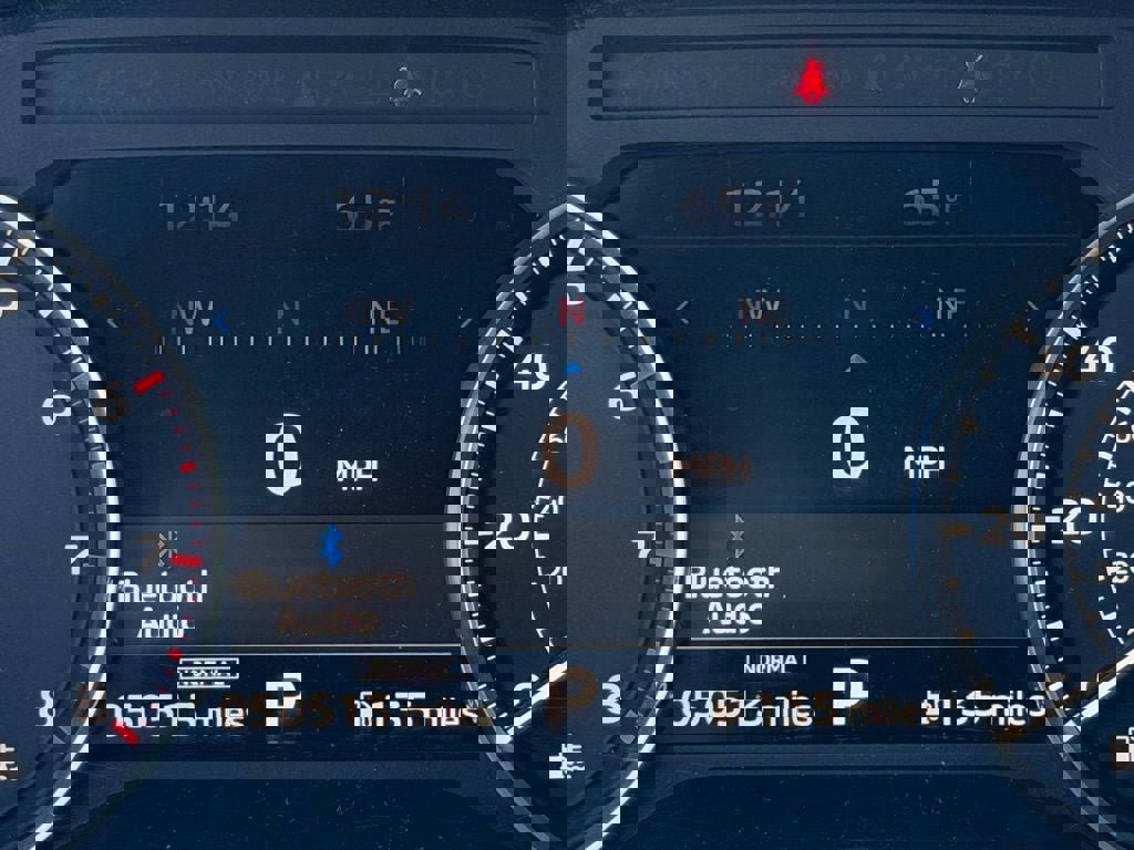 Used 2024 Mitsubishi Outlander SE image 15