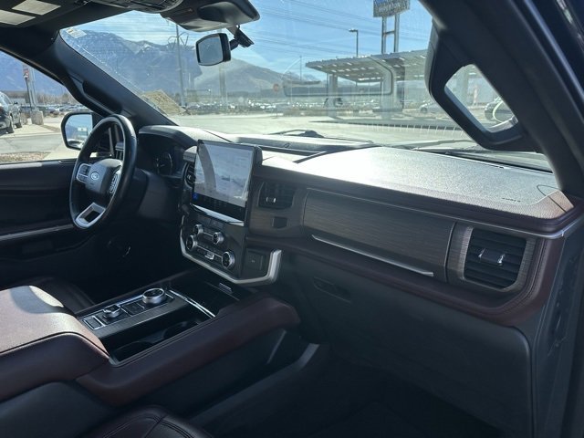 Used 2023 Ford Expedition Max Limited image 19