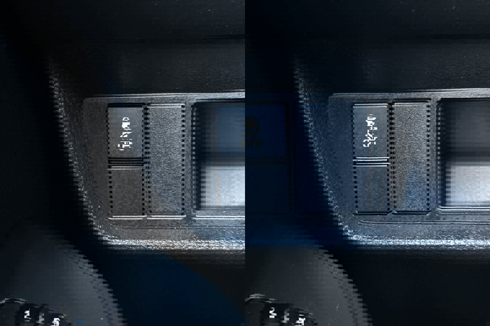 Used 2023 Honda HR-V EX-L image 29