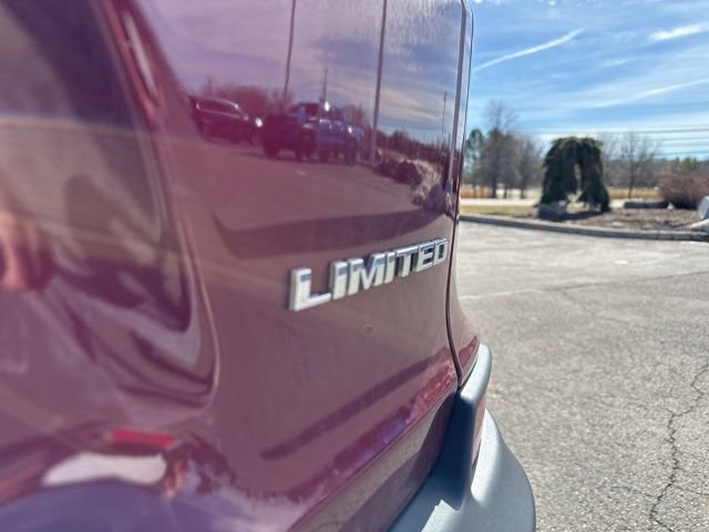 Used 2021 Jeep Cherokee Limited w/ Elite Package AWD/4WD image 8