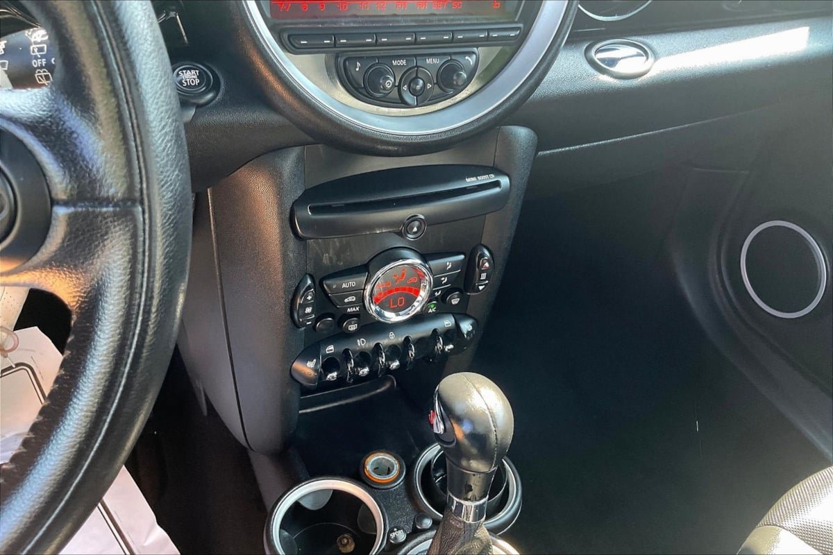 Used 2012 MINI Cooper Clubman S FWD image 9